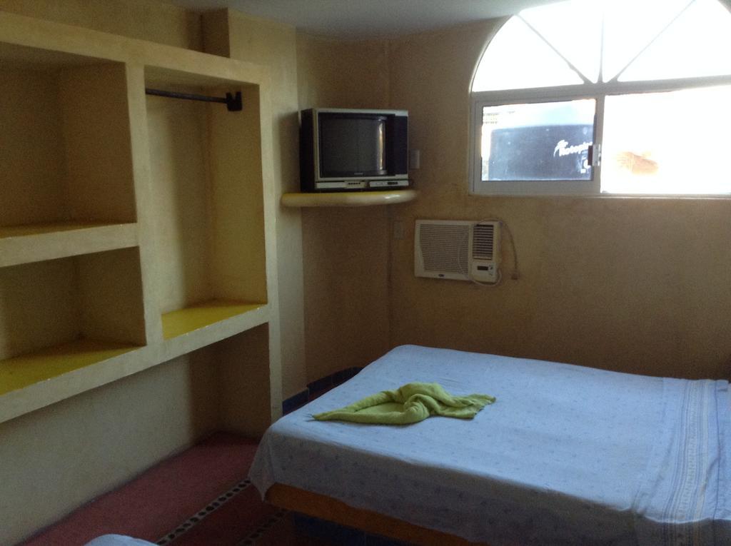 Hotel Arturo'S Zihuatanejo Bagian luar foto